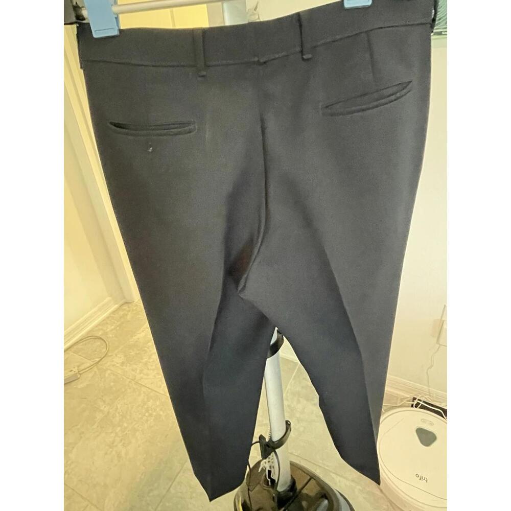 Magic stretch to Hagar black dress pants 36 waist 29 inch in